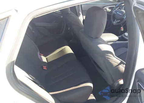 2015 Chrysler 200 Limited из США, поврежденный, VIN 1C3CCCAB9FN742242